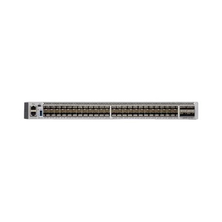 Cisco Catalyst 9500 - Network Advantage - interruptor - L3 - Administrado - 48 x 25 Gigabit SFP28 - montável em trilho C9500-48