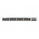 Cisco Catalyst 9200 - Essential Edition - interruptor - inteligente - 48 x 10/100/1000 (PoE+) - montável em trilho - PoE+ (740 